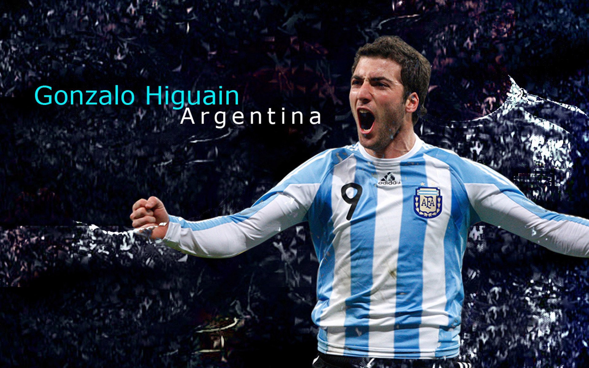 中国足球青训教练员能力提升计划全面启动，足球青训教练平均工资水平